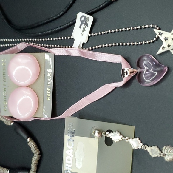 NWT & NWOT 9 Piece Mixed Silvertone Jewelry Bundle Lot - Picture 3 of 9